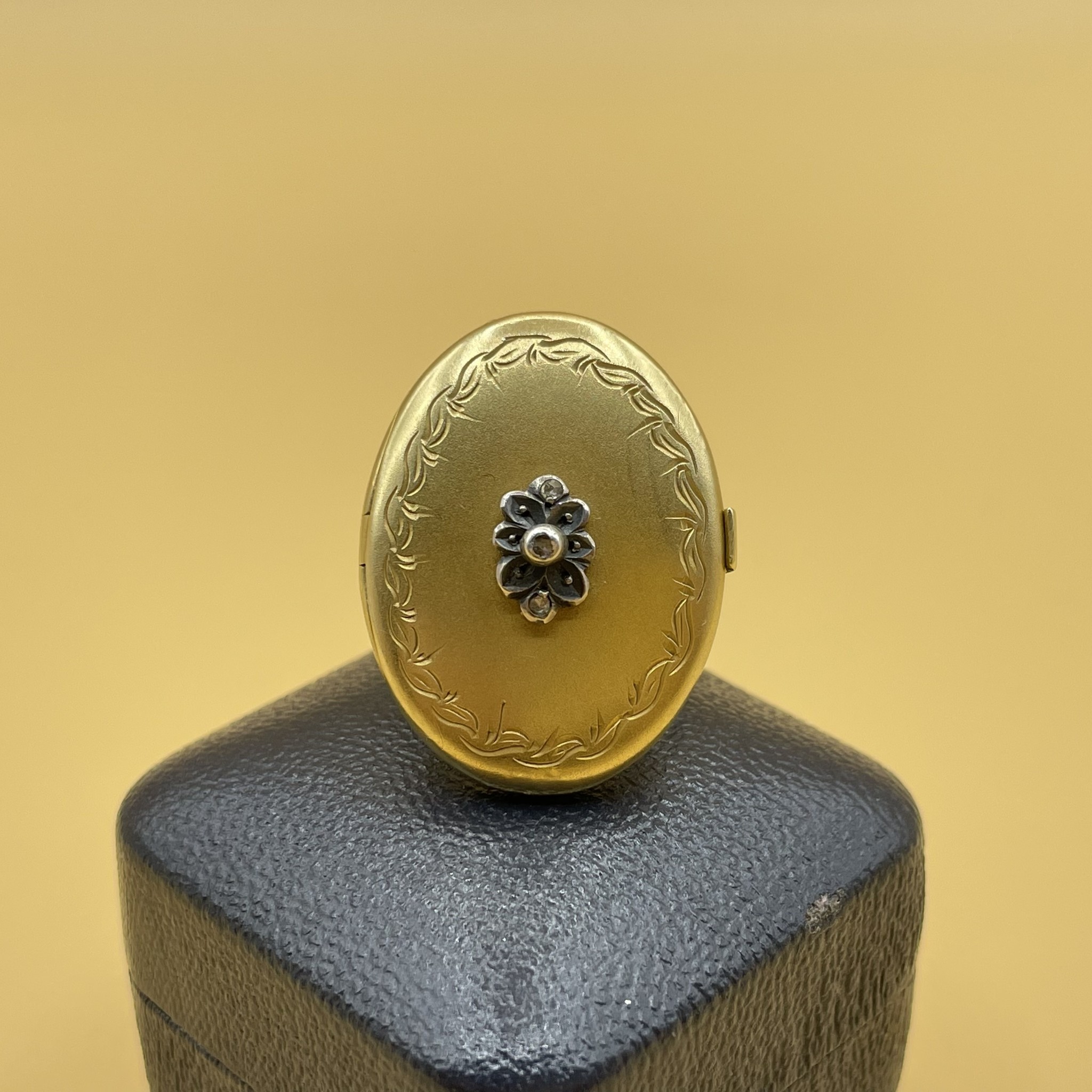 Medallion ring roosdiamant
