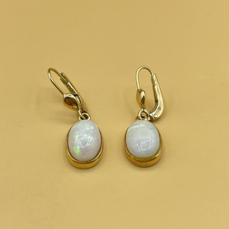 Opaal oorbellen