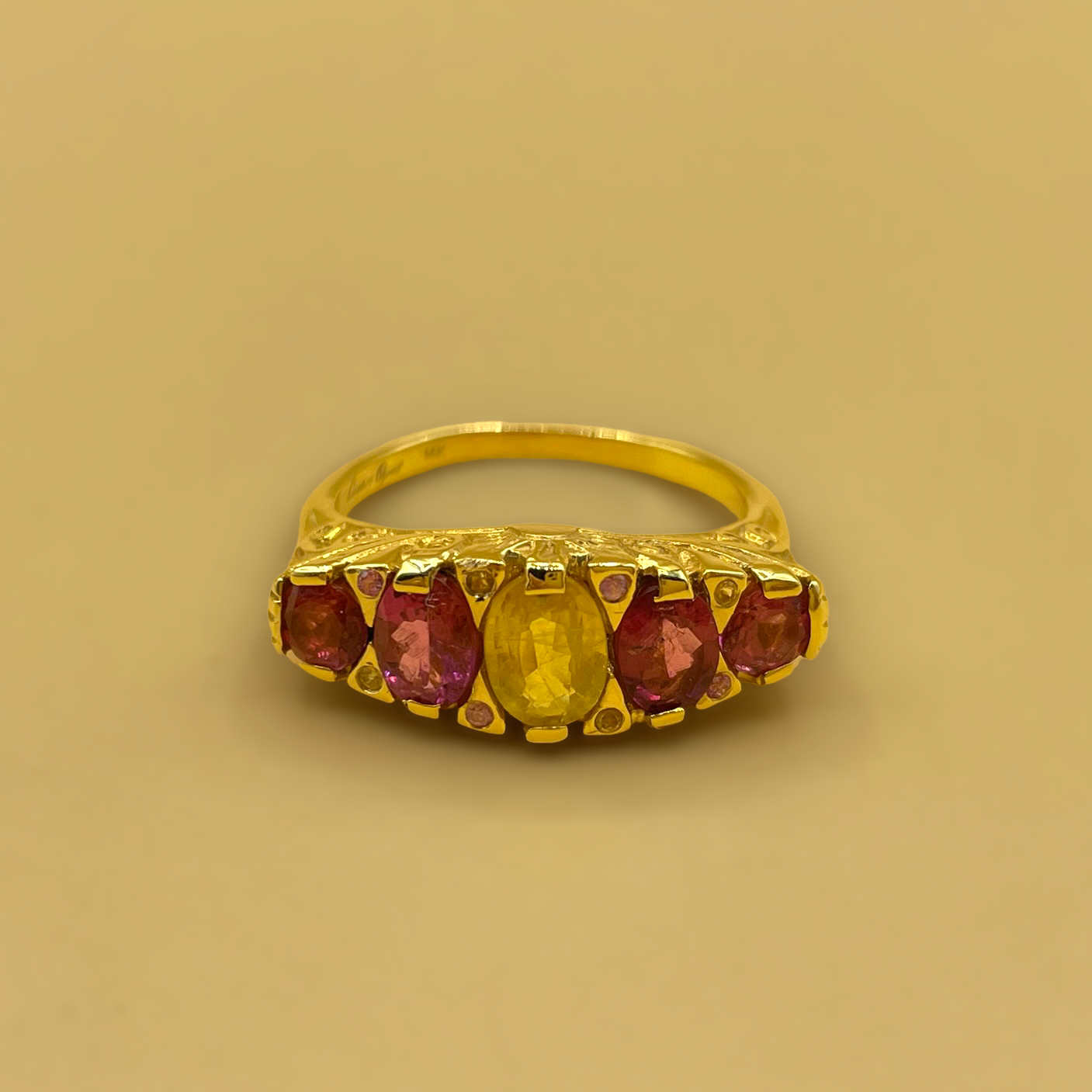 Day and Night roze en gele saffier