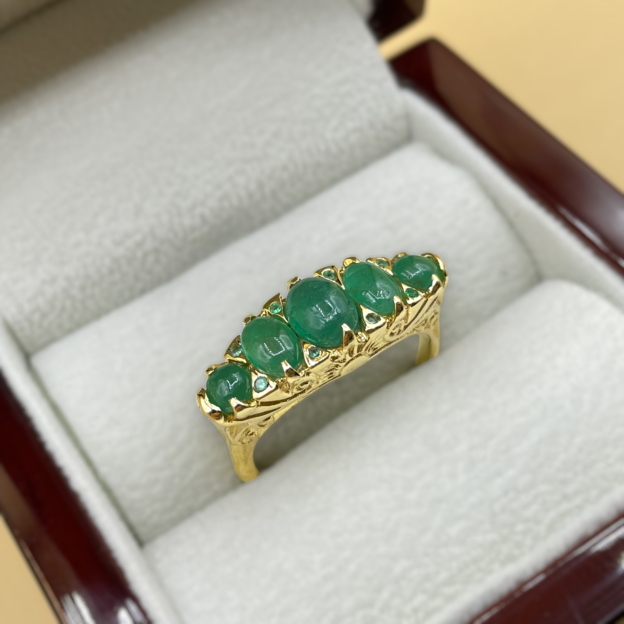 Day and Night smaragd