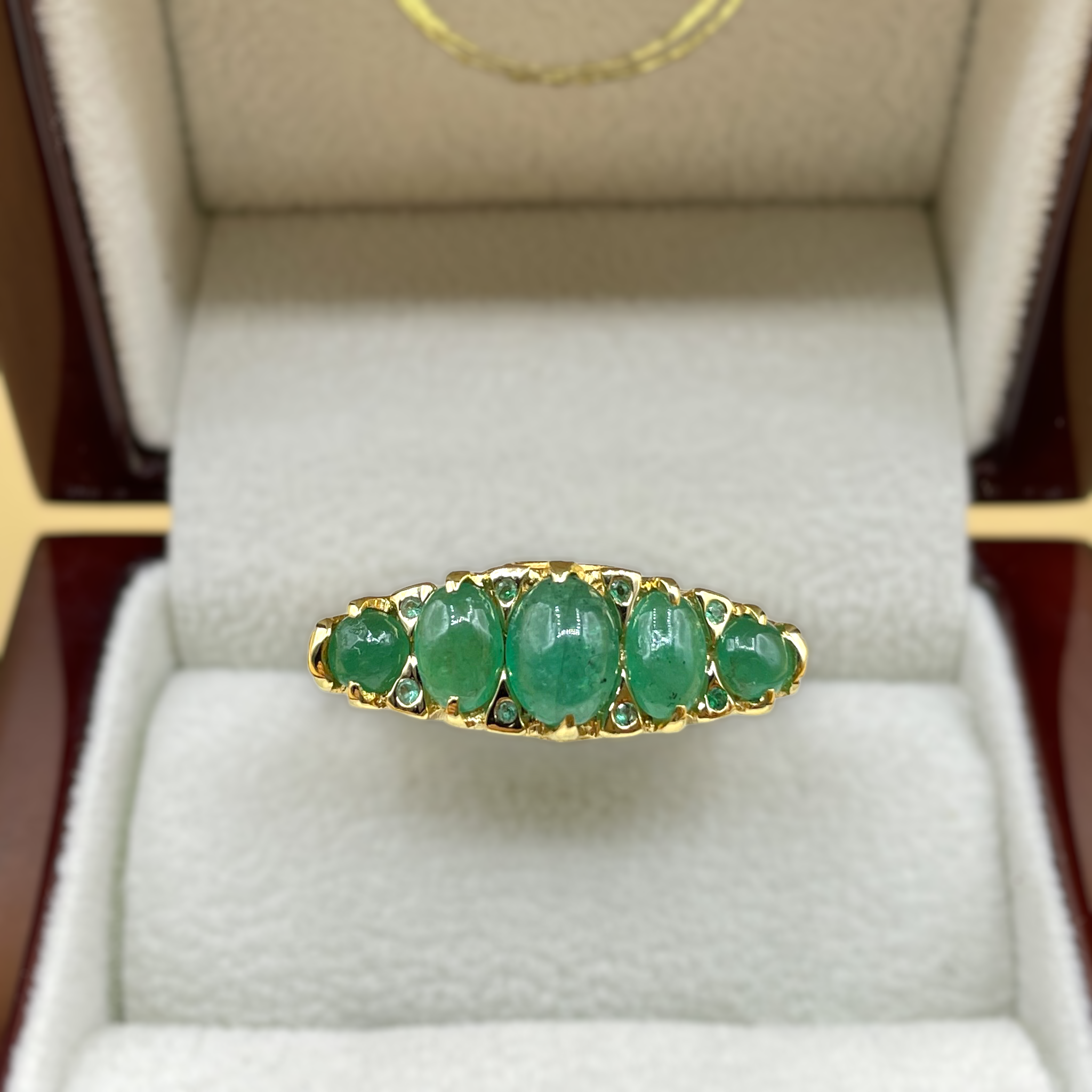 Day and Night smaragd