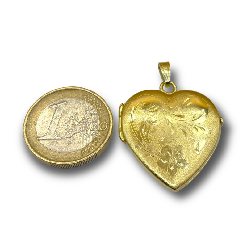 Hart medallion