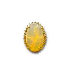 6.76 ct opaal en  diamant