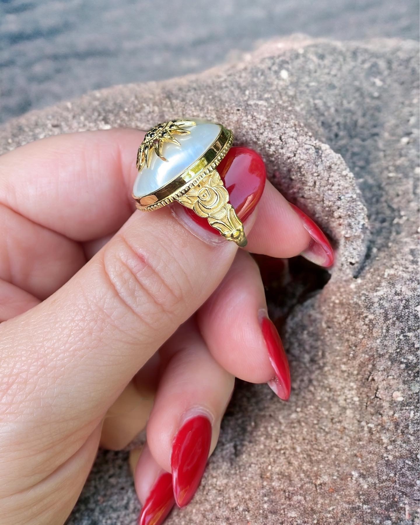 Amethist Sun Ray ring