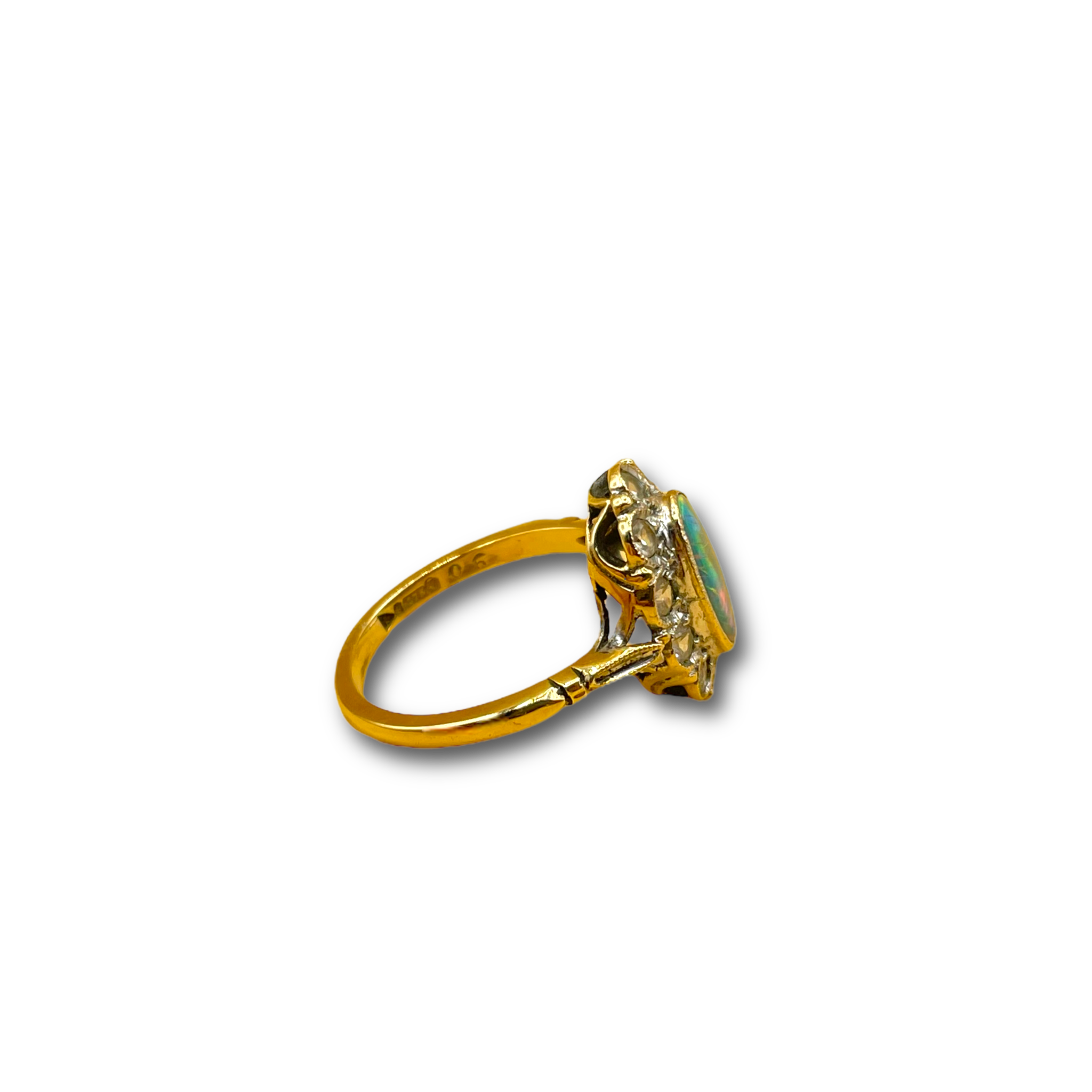 Zwarte opaal saffier