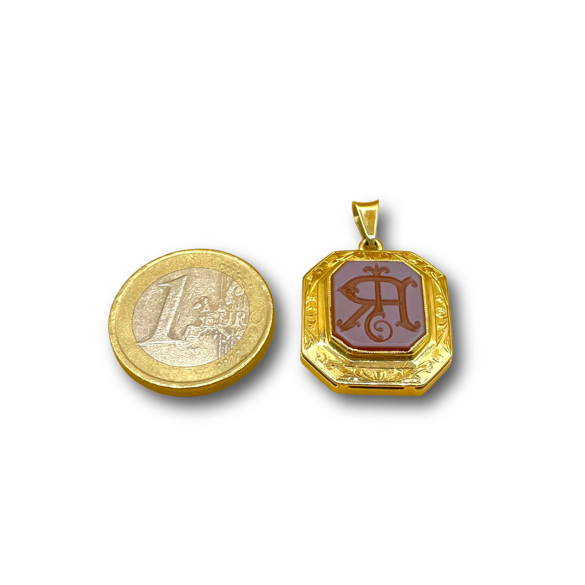 Lagensteen initialen gegraveerd