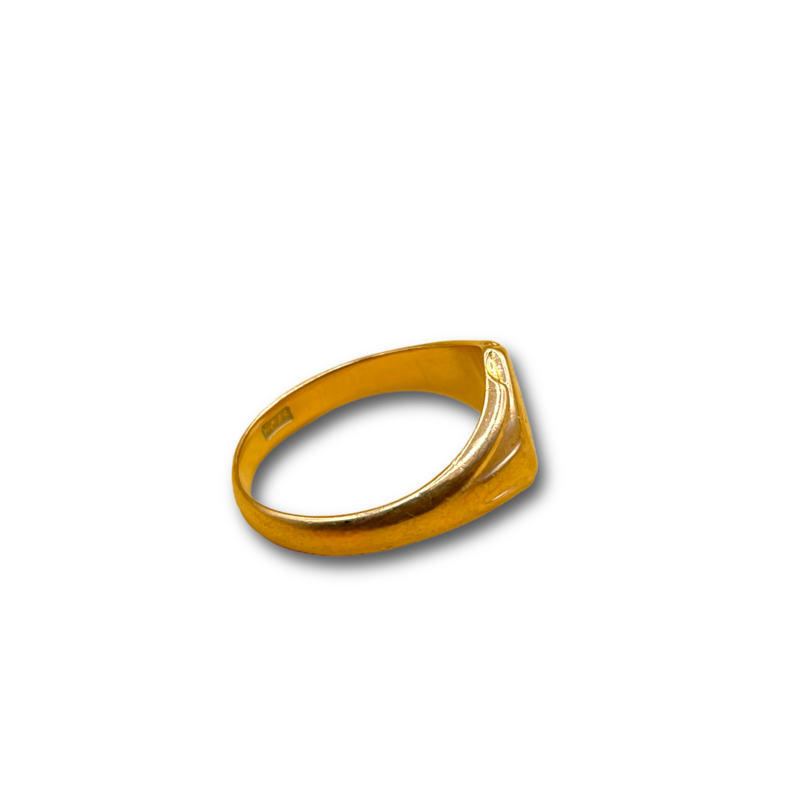 Signet ring