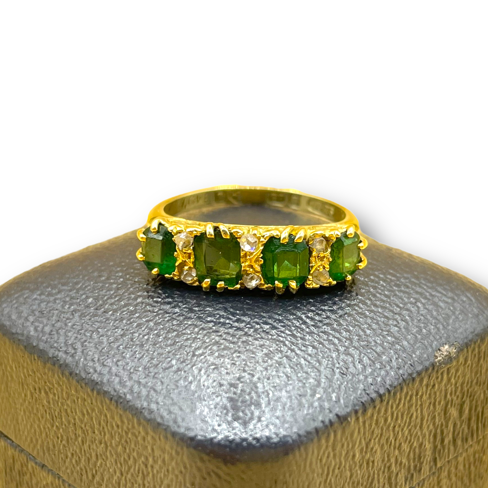 Smaragd en roosdiamant