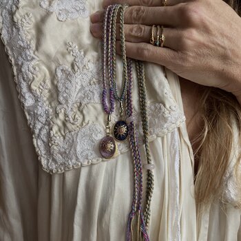 Avana Quartz chain