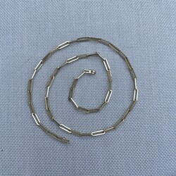 Paperclip chain