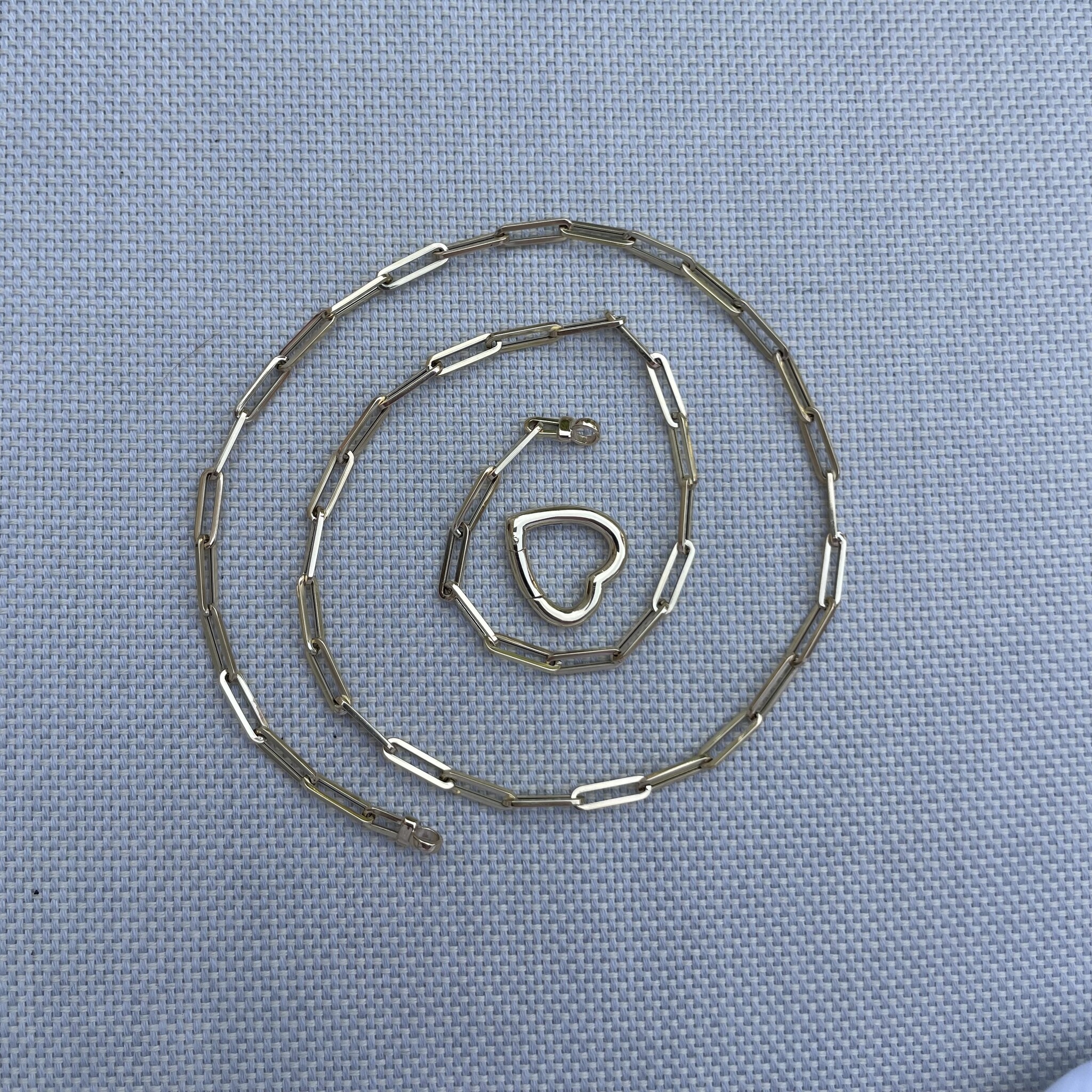 closed forever ketting