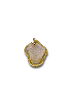 Serpent agate pendant