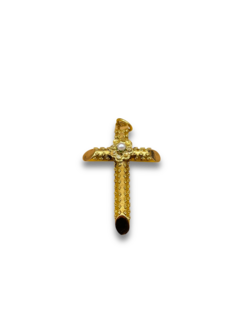 Cross antique pearl