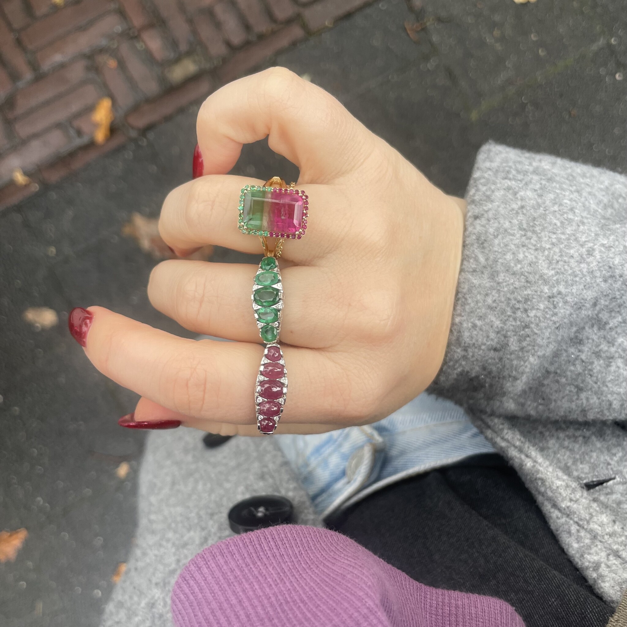 Smaragd Day and Night