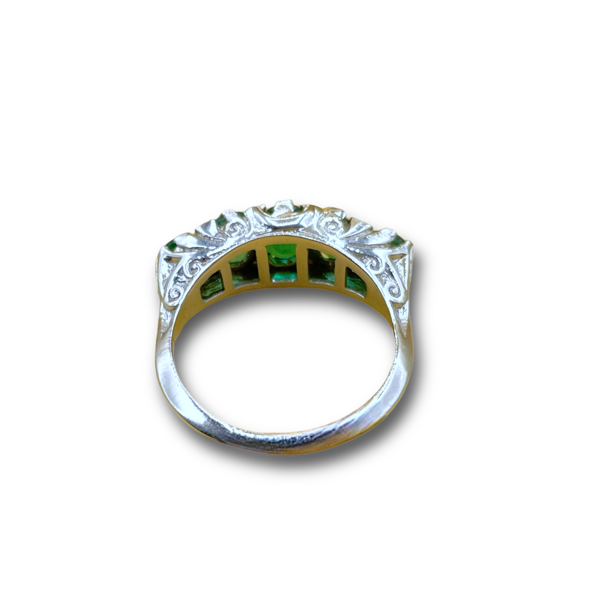 Smaragd Day and Night