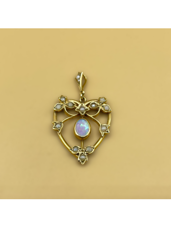 Opal pearl heart