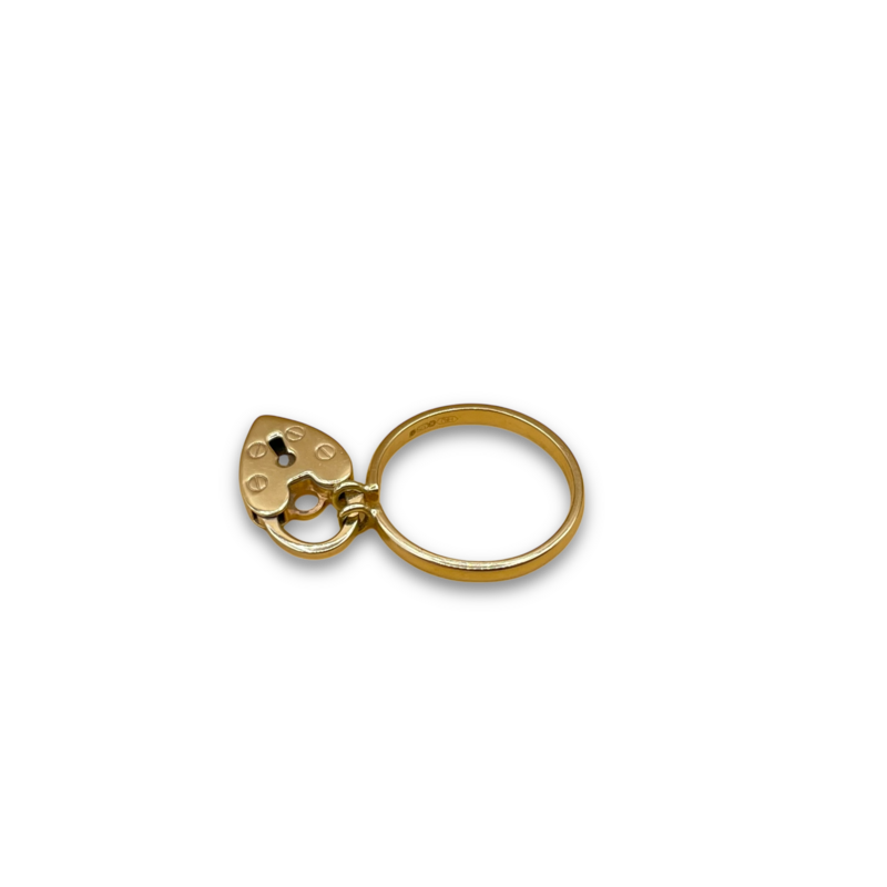 Slot hart ring