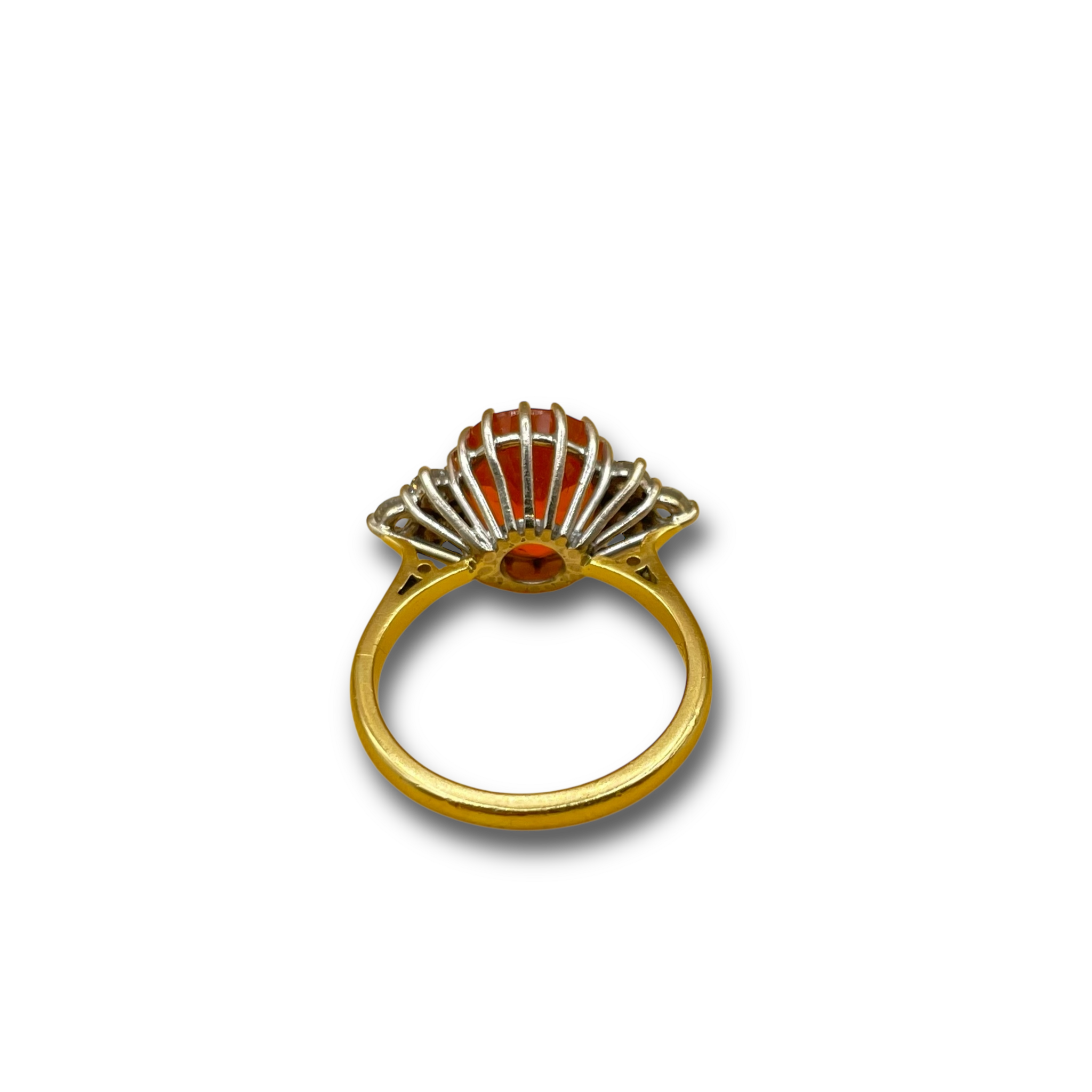 Vuuropaal en .75 ct diamant