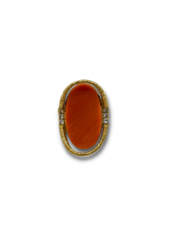 Coral diamond