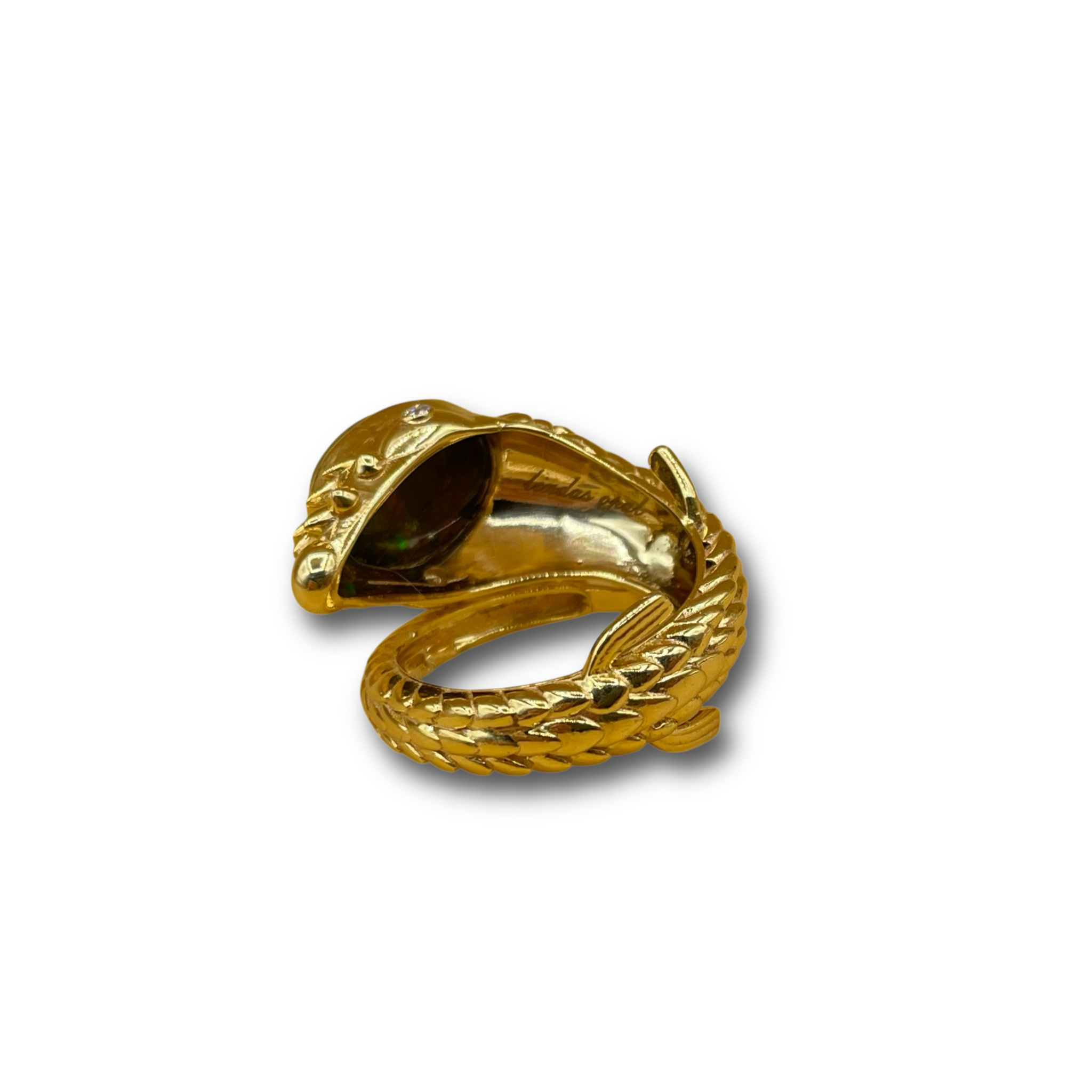 Pangolin schubdier zwarte opaal diamant