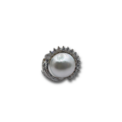 Pearl .51ct diamond