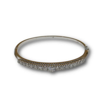 2.16ct diamond bangle