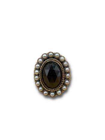 Garnet pearl