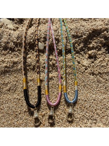 Maya chain