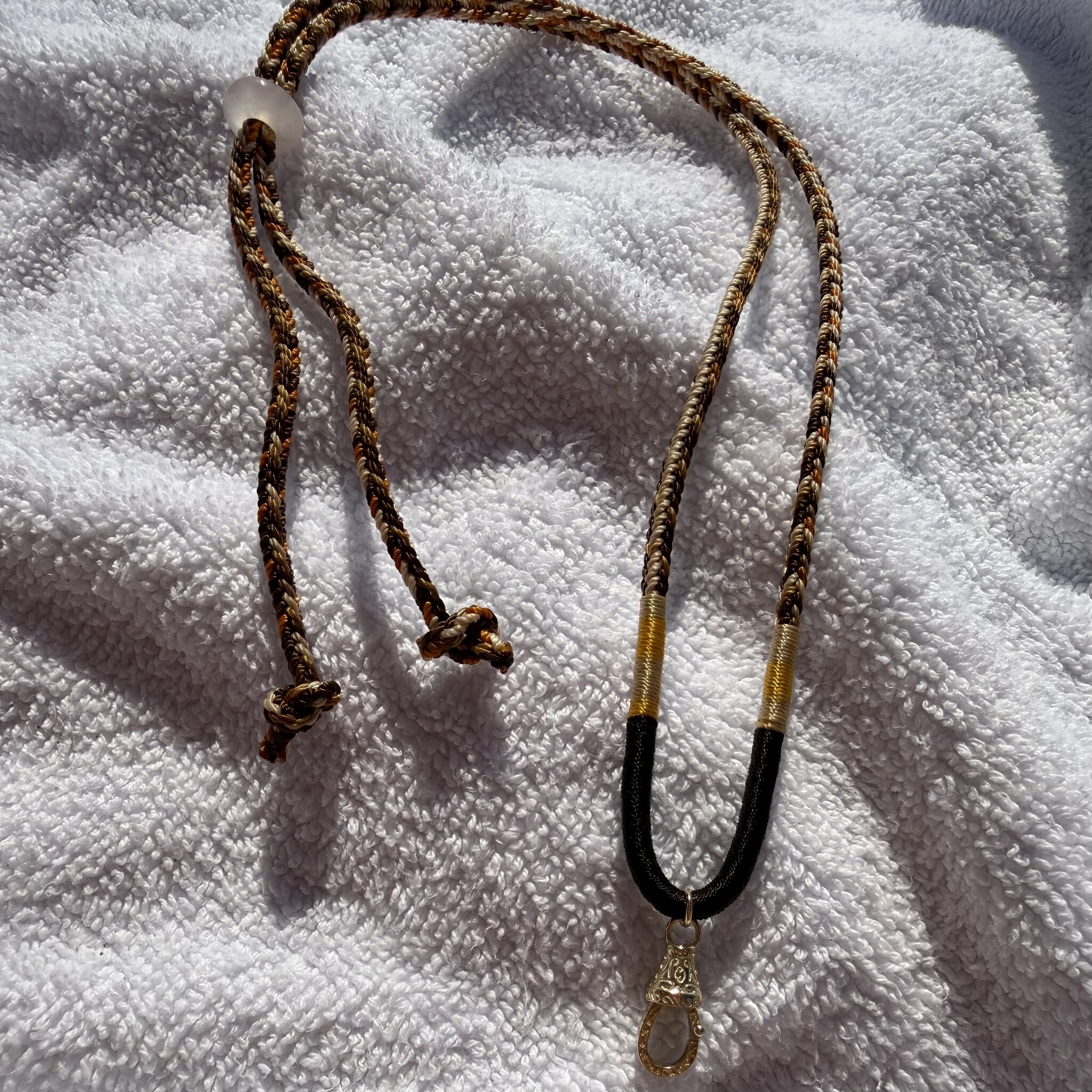 Handgemaakte koord ketting