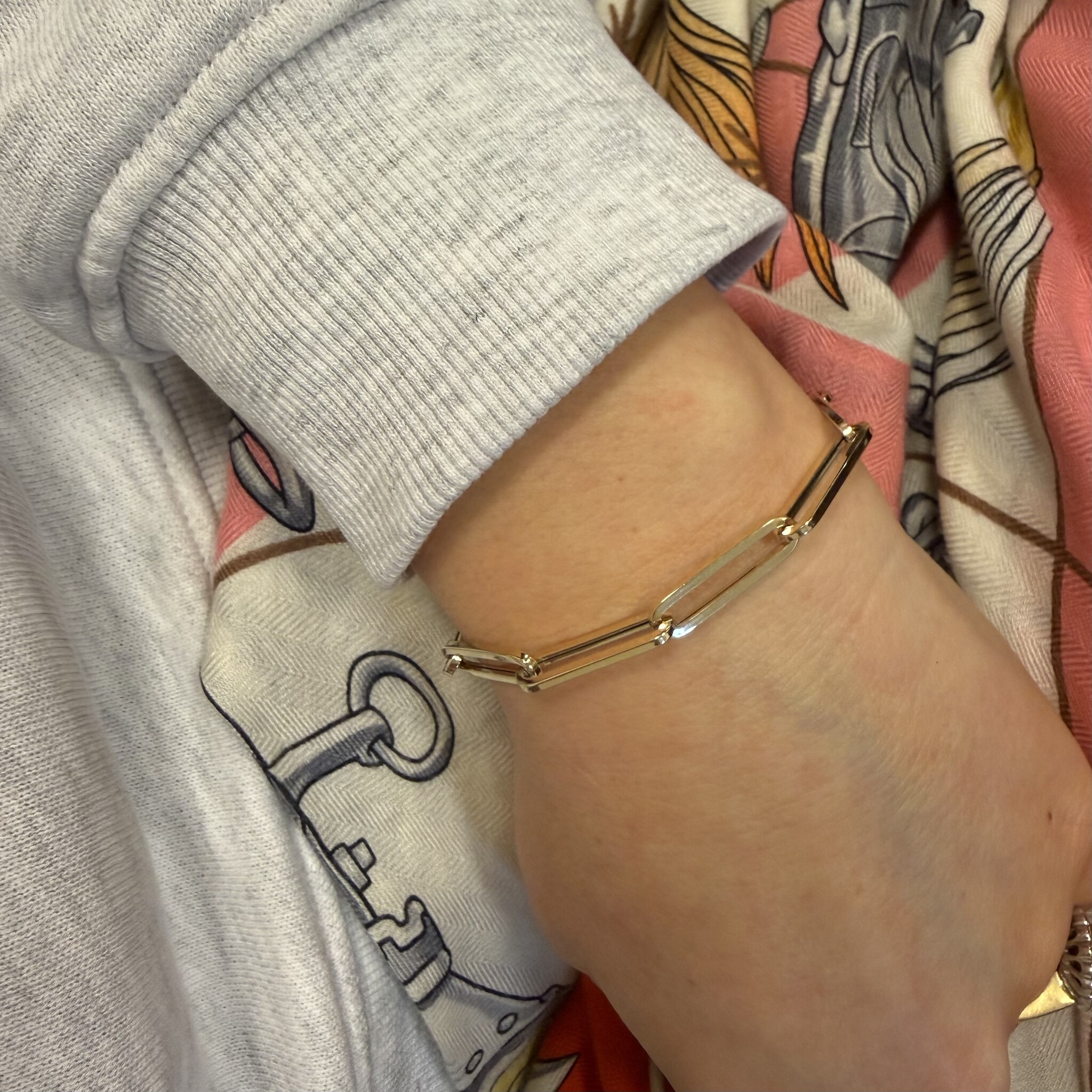 Armband closed forever