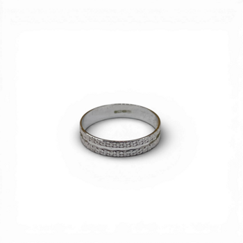 White gold band