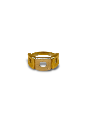 Square band ring