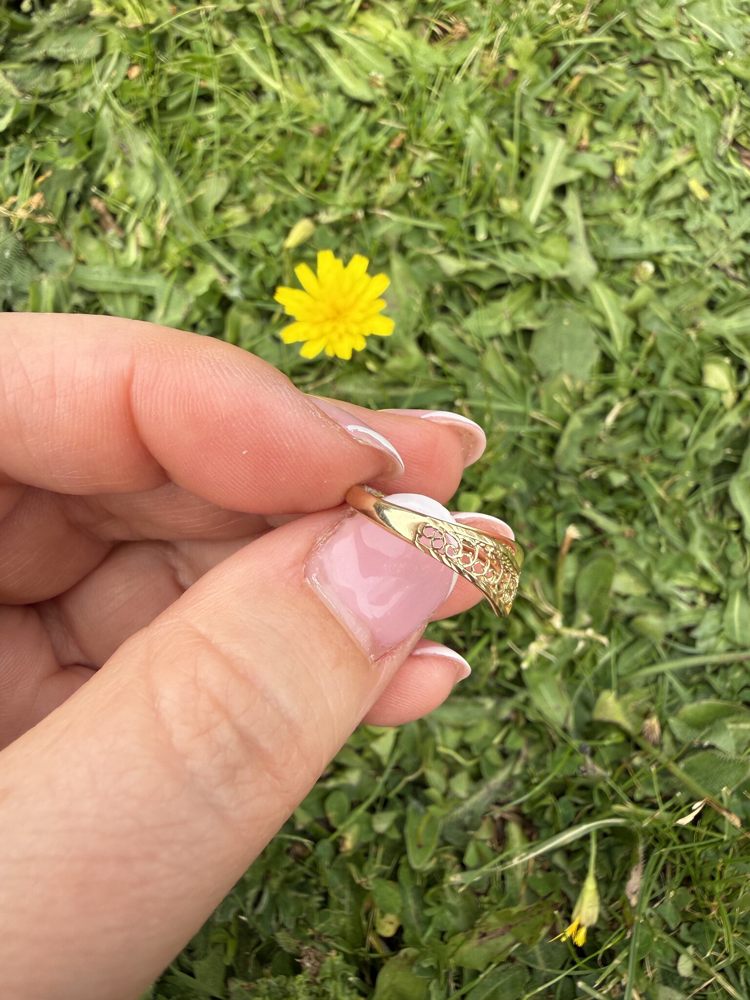 V ring