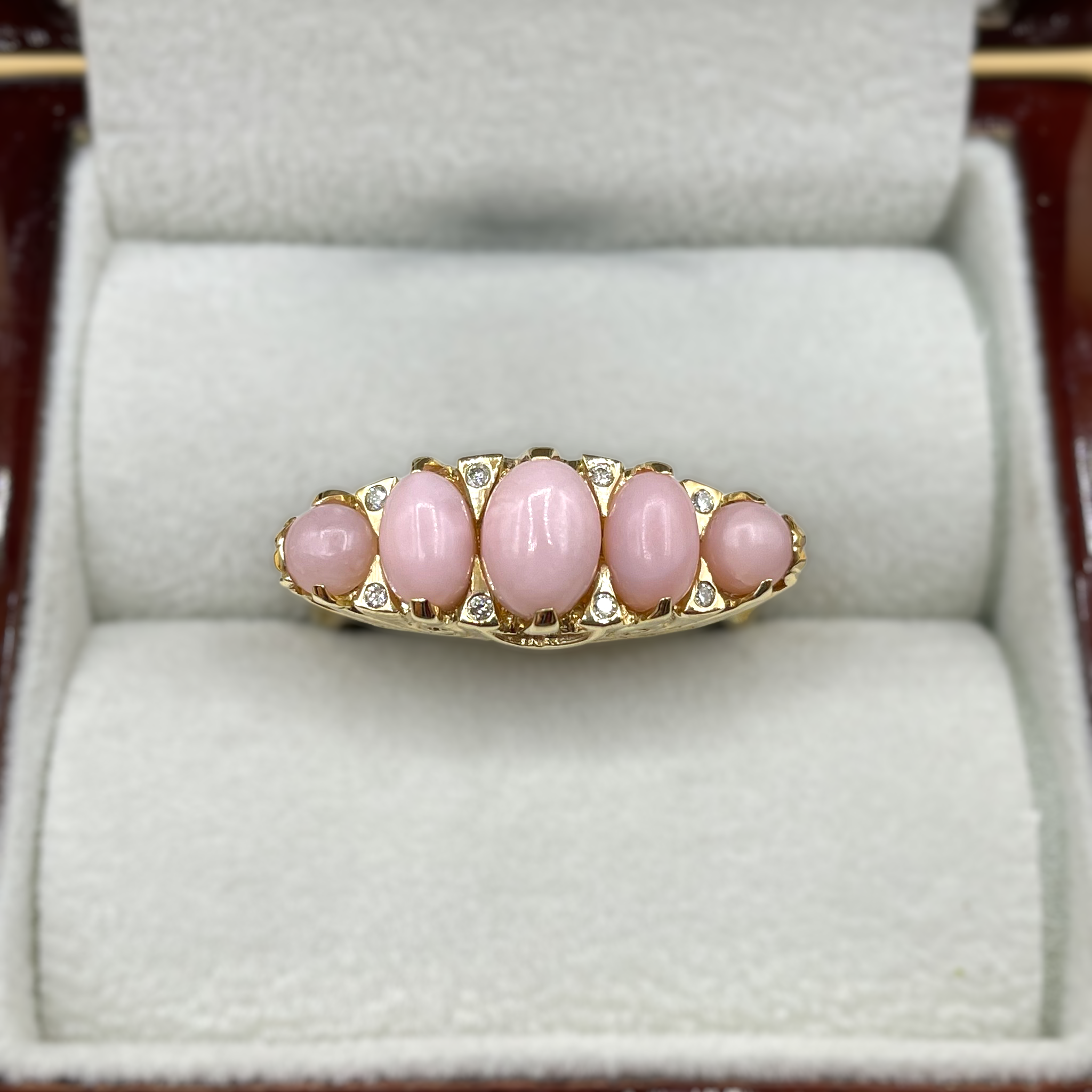 Day and Night roze opaal diamant