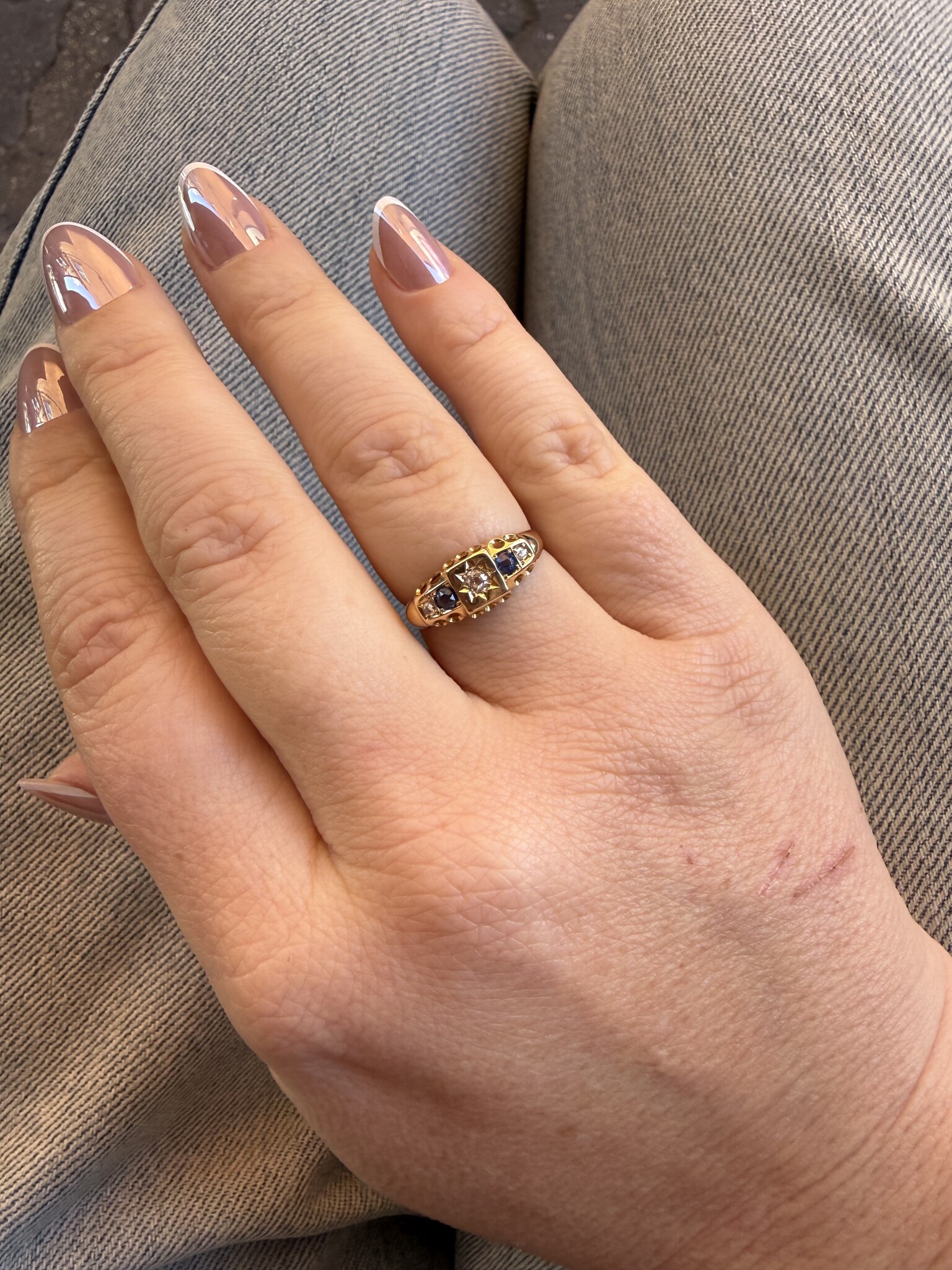 Blauwe saffier diamant