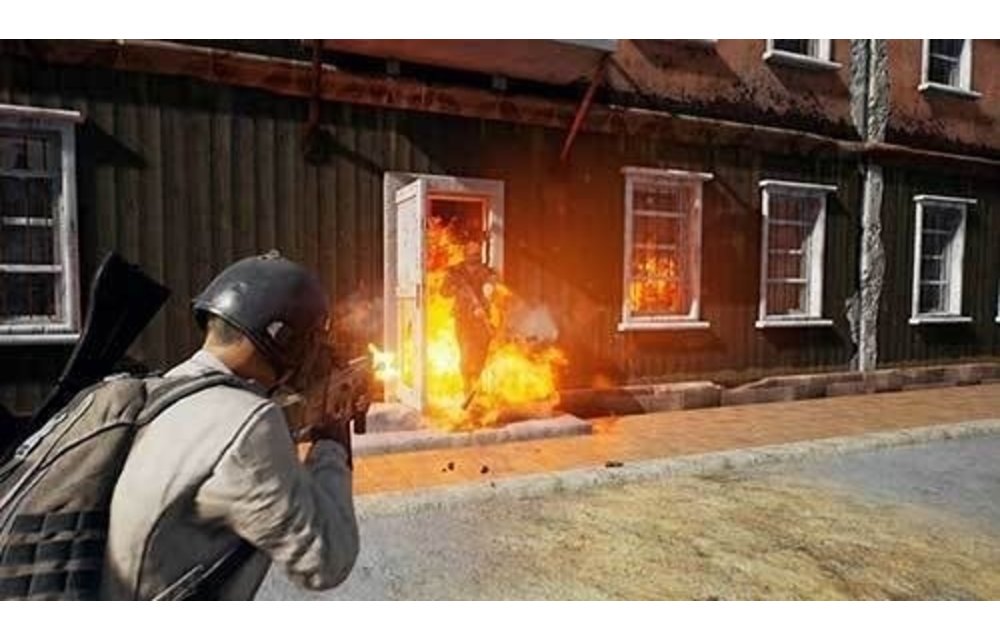 Xbox One S White 1TB + PlayerUnknown's Battlegrounds