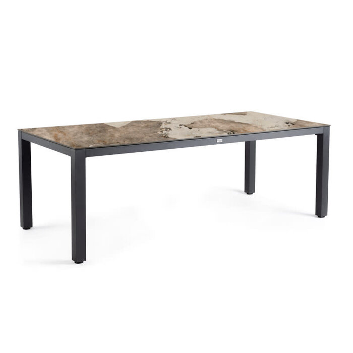 Tierra Outdoor Tierra Outdoor Briga Table Dekton KHALO Charcoal Frame