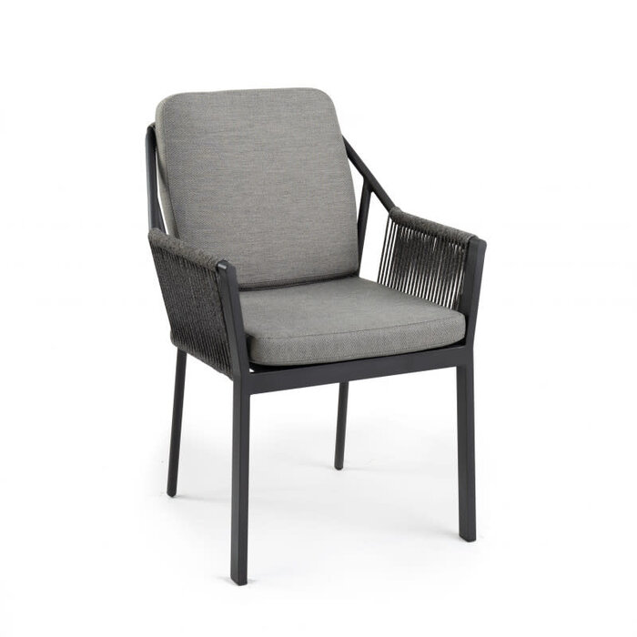 Tierra Outdoor Tierra Outdoor  5-delig tuinset met 4 Liv armstoelen Charcoal grijs  en tafel Orbital teak 120cm