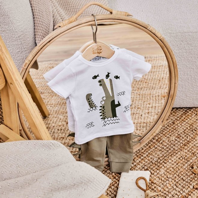 Dirkje jongens baby set T-shirt en broekje wit krokodil