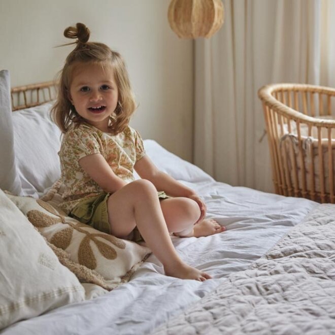 Dirkje meisjes T-shirt off white groen perzikroze bloemen