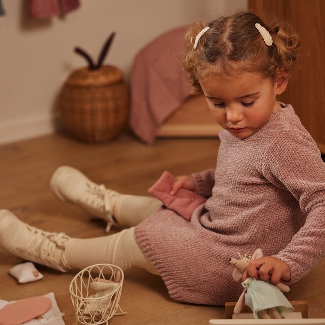 Dirkje meisjes jurk zachtroze gebreid chenille