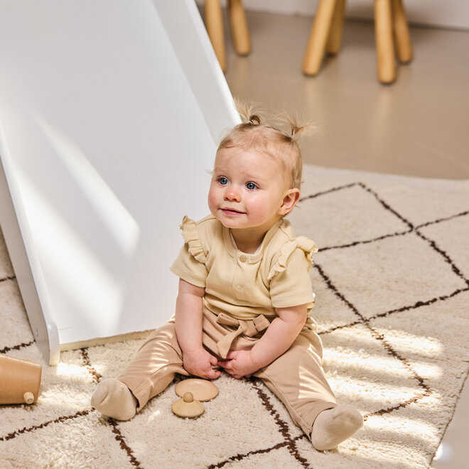 Dirkje meisjes T-shirt zand knoopjes