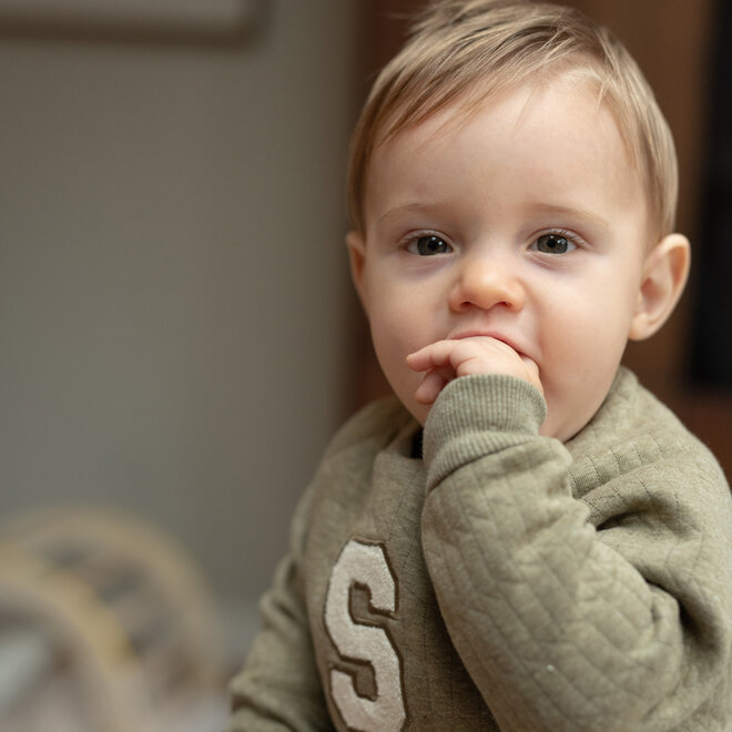 Dirkje boys’ set: green jumper and jogging bottoms