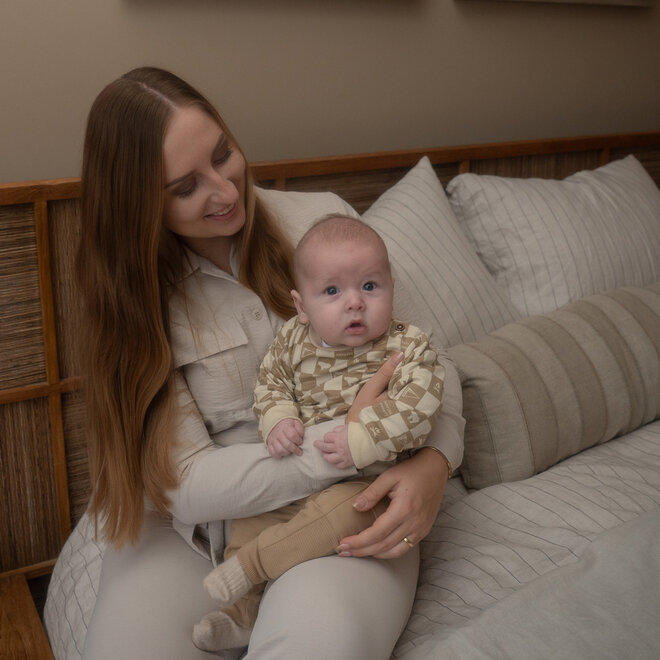Dirkje jongens sweater off white beige geblokt