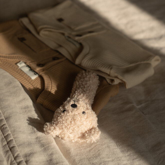 Dirkje Jungen-Set: Langarmshirt, braun, und Off-White-Hose