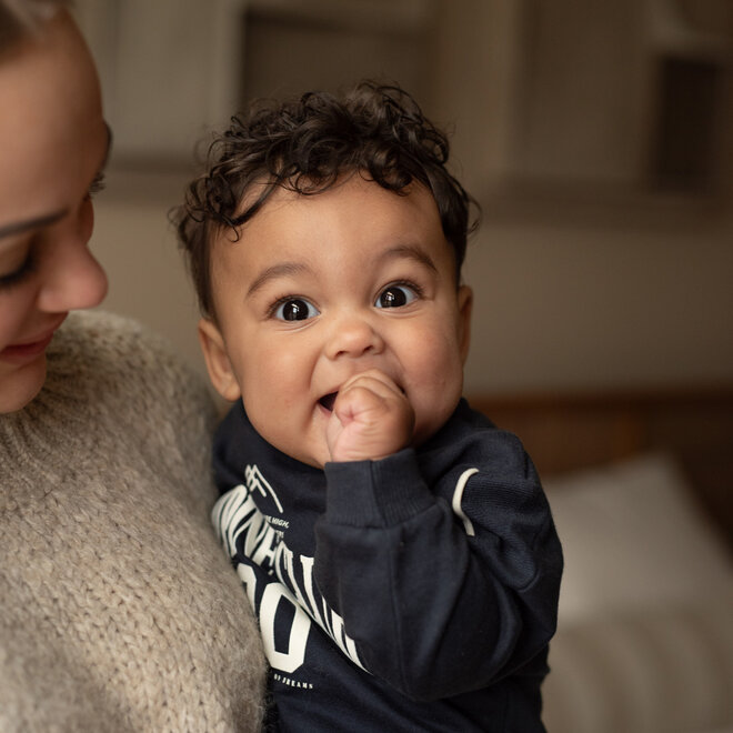 Dirkje Jungen-Set aus Loose-Fit-Pullover und Hose dunkelblau