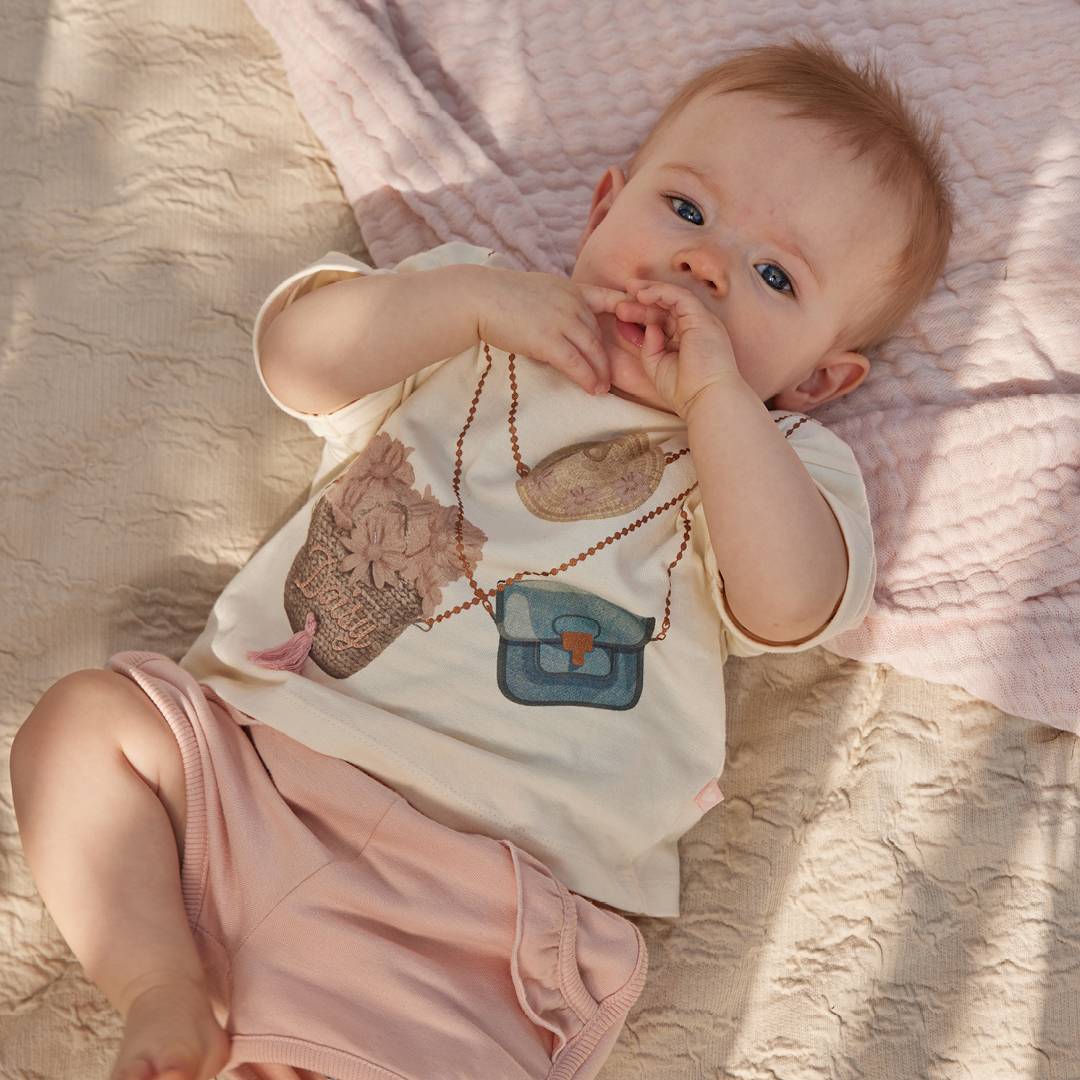 Happy summer sale