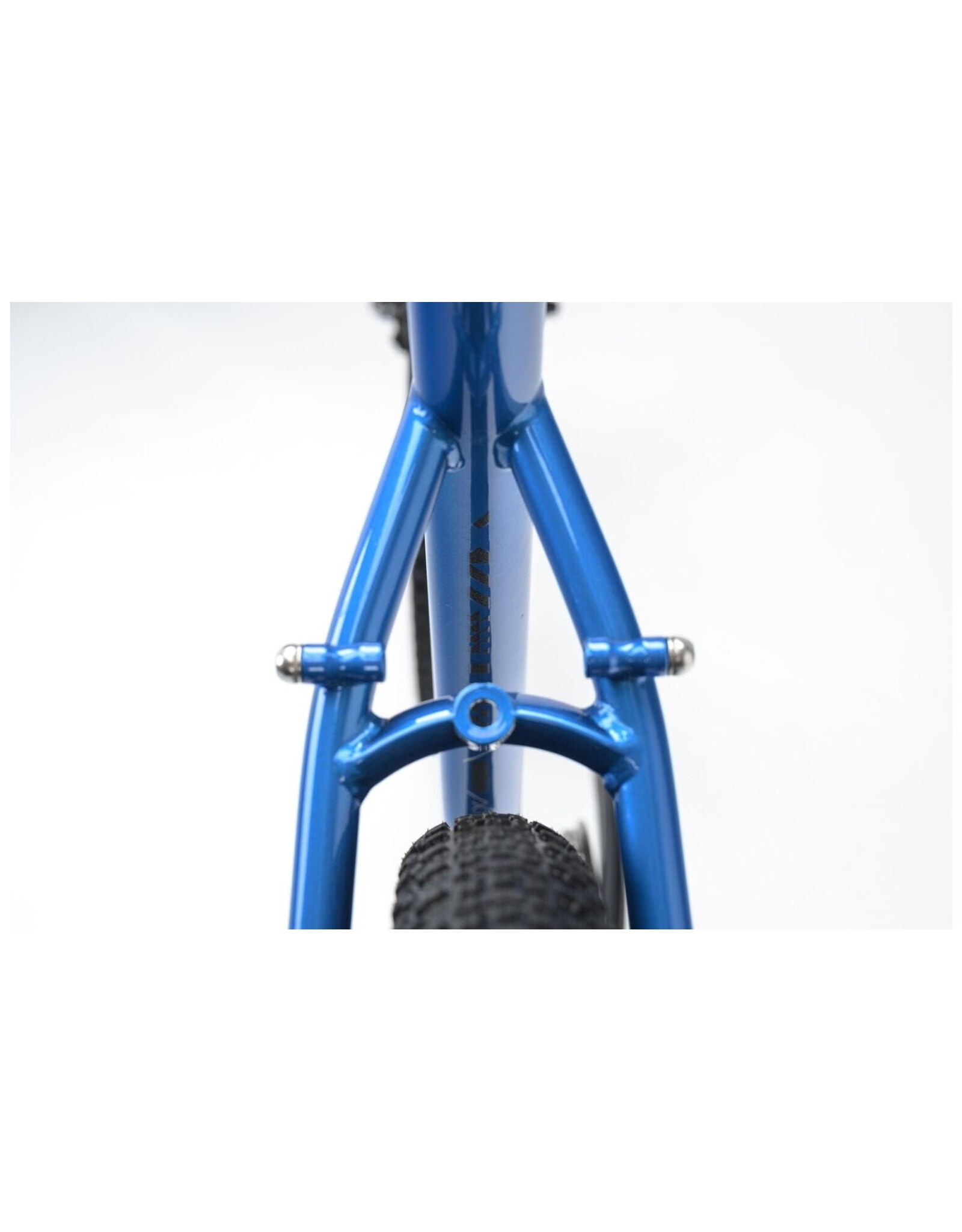 Genesis Croix De Fer 20 Flat Bar Adventure Bike