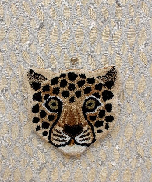 Loony leopard head rug