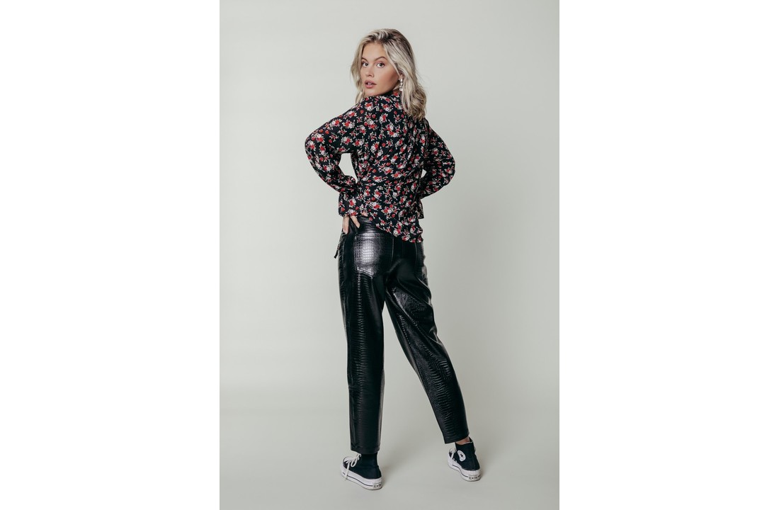 Colourful Rebel Lali Flower Pleated Blouse Woman Black/red